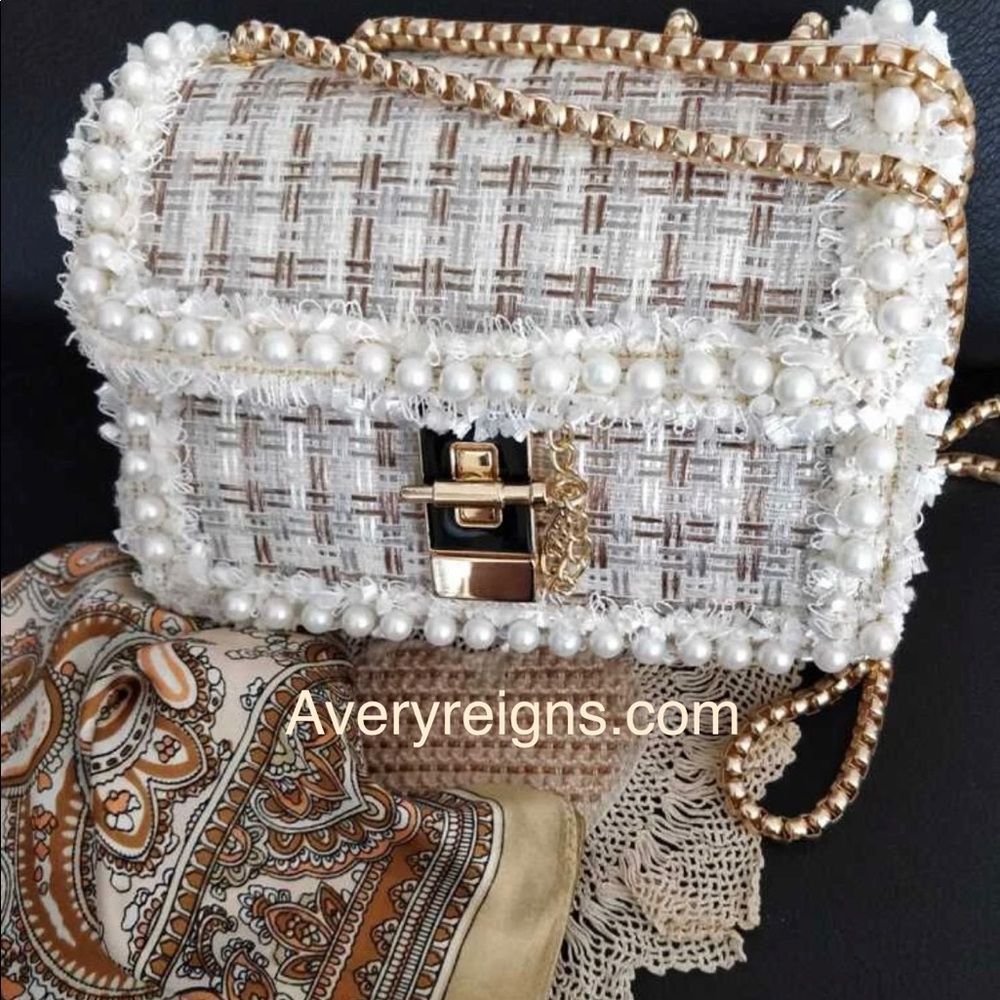 Faux Pearl Tweed Chain Bag